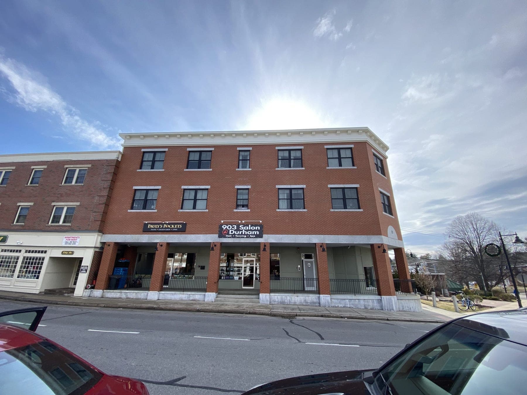 49 Main Street, Durham NH — off-campus housing near UNH